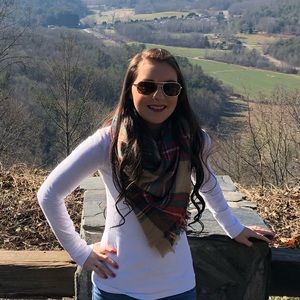 Meet your Posher, Abbigale